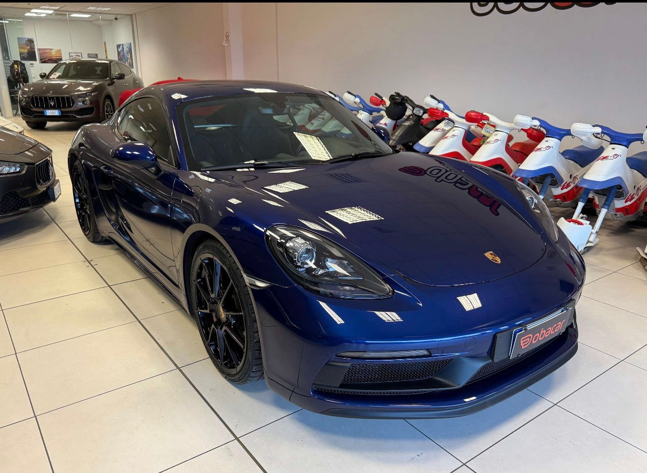 Porsche 718 Cayman 4.0 GTS – Coupé Sportiva di Lusso | Prestazioni Pure e Design Iconico