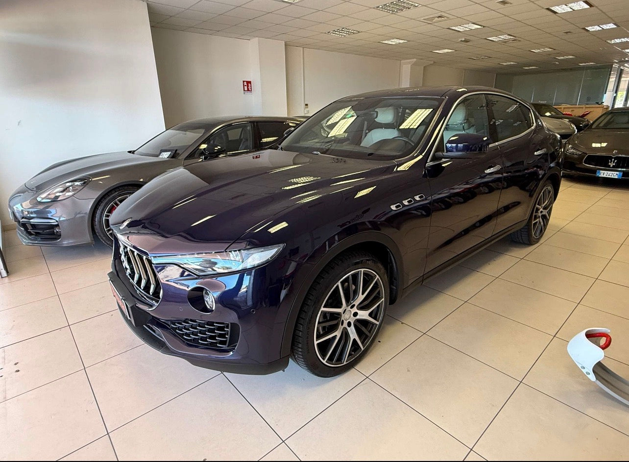 Maserati Levante 3.0 V6 250CV Auto – SUV di Lusso Italiano | Prestazioni e Comfort